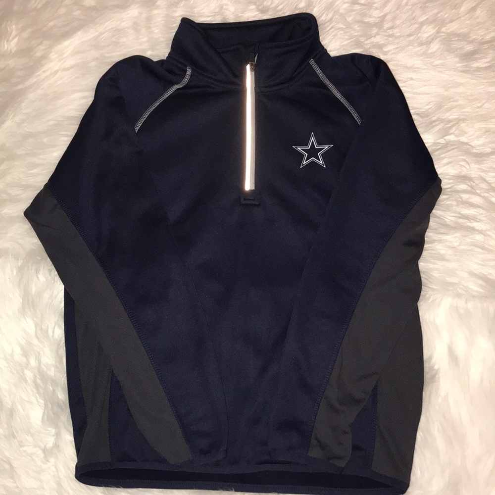 Dallas Cowboys sport sweater